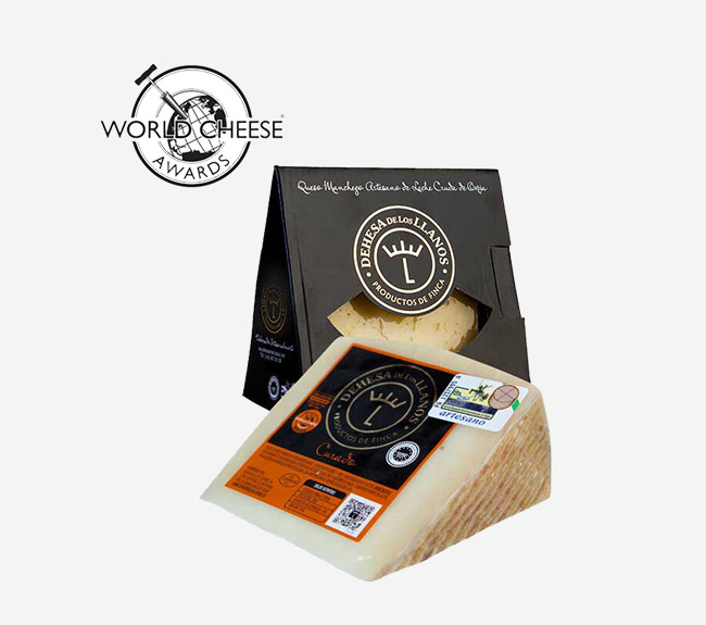 Manchego Cheese Curado Dehesa de los Llanos 180gr pack